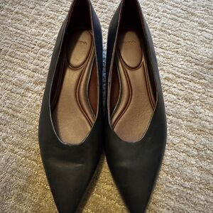 Vince Black Isabel Pointed Toe Flat